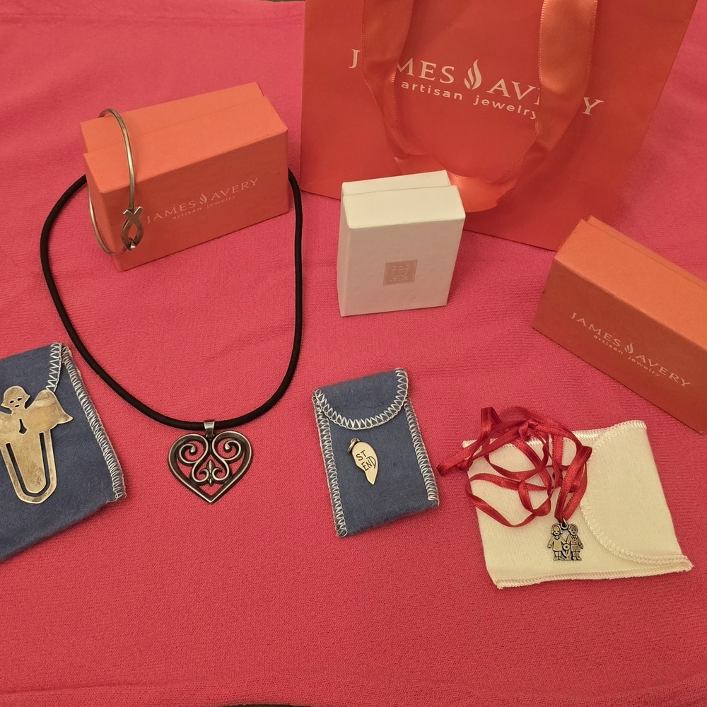 James Avery Lot